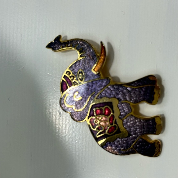 Cloisonné Thai Elephant Pin - Picture 4 of 8